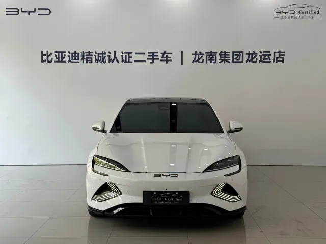 BYD Seal — Фото автомобиля 2