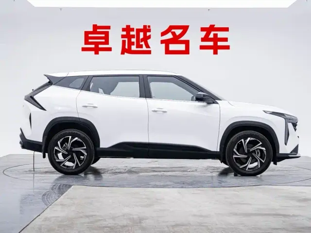 Geely Boyue — Фото автомобиля 7