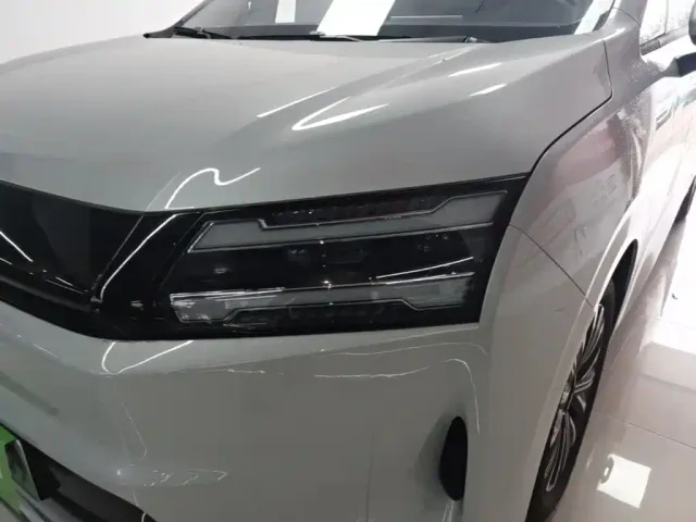 Wuling Starlight 730 — Фото автомобиля 23