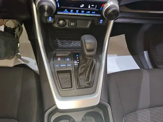 Toyota Wildlander — Фото автомобиля 13