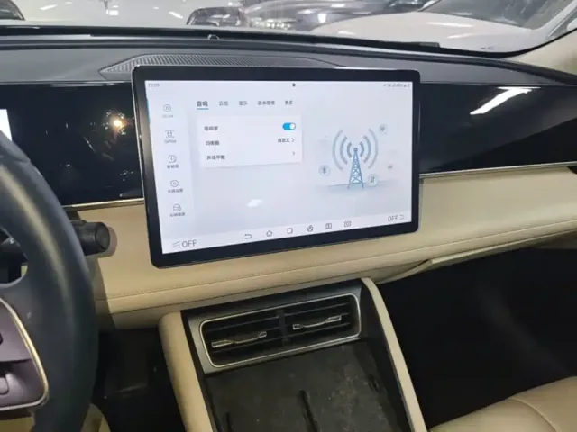 BYD Qin L 2024 DM-i 80KM Superior — Фото автомобиля 12