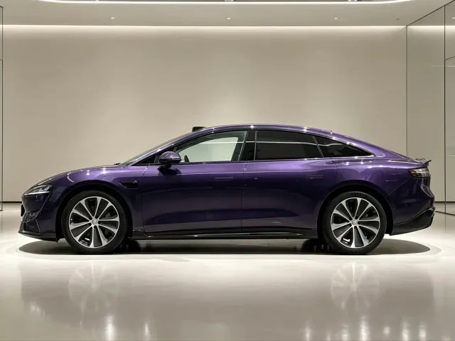Luxeed S7 — Фото автомобиля 3