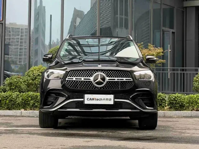 Mercedes-Benz GLE-Class — Фото автомобиля 2