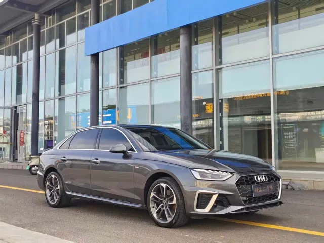 Audi A4L — Фото автомобиля 3