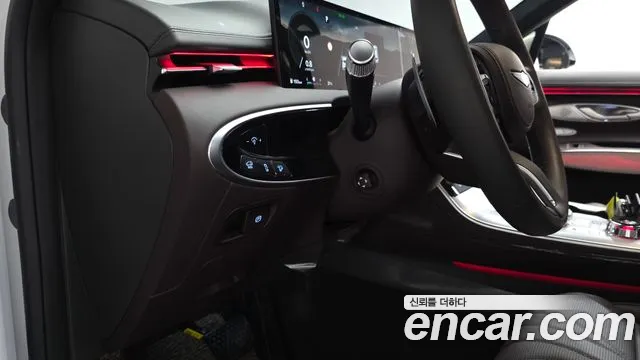 Genesis GV70 — Фото автомобиля 30