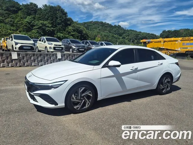 Hyundai AVANTE Новый Avante (CN7) — Фото автомобиля 2