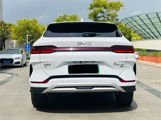 BYD Song PLUS — Фото автомобиля 18