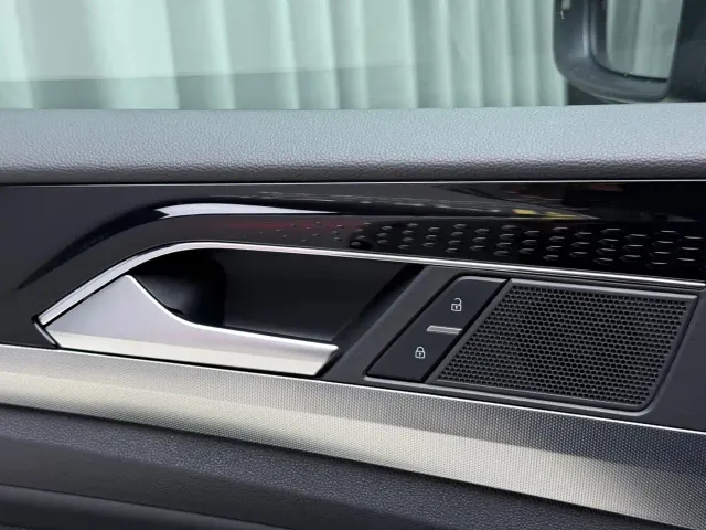 Volkswagen Passat — Фото автомобиля 14