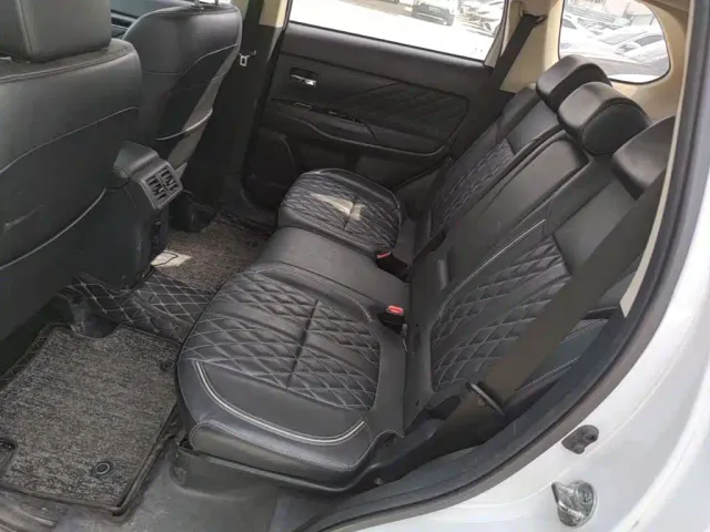 Mitsubishi Outlander — Фото автомобиля 16