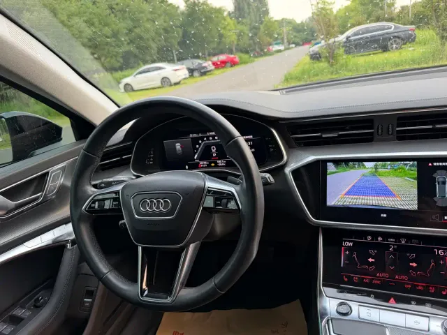 Audi A6 — Фото автомобиля 15