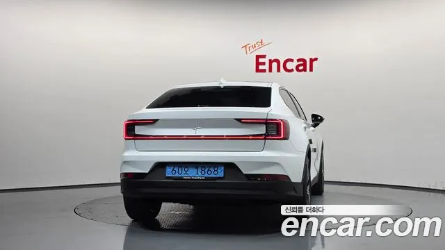 Polestar 2 — Фото автомобиля 4