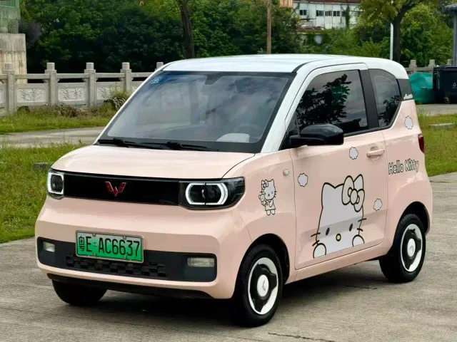 Фотография автомобиля — Wuling Hongguang Mini EV