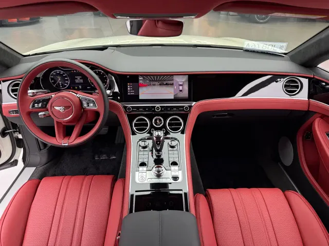 Bentley Continental — Фото автомобиля 11