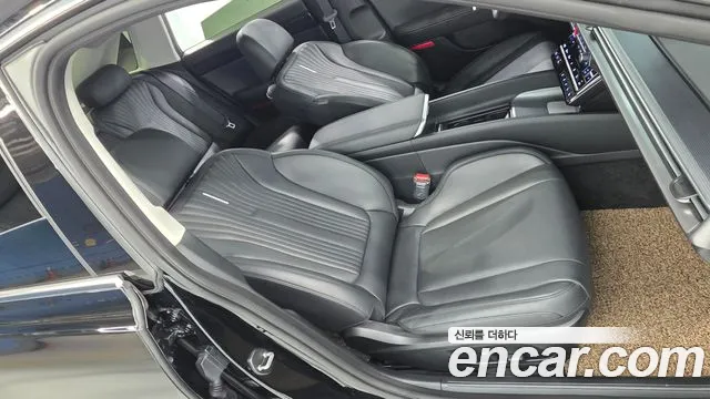 Hyundai Grandeur GN7 — Фото автомобиля 18