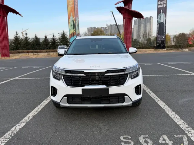 Kia Seltos — Фото автомобиля 2