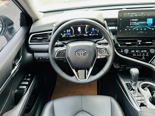 Toyota Camry — Фото автомобиля 21