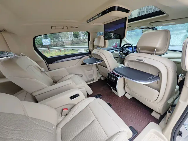 Buick Buick GL8 New Energy 2025 Land Honor Premium Edition 7-Seater — Фото автомобиля 13
