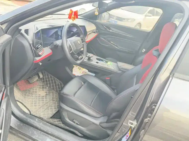 Changan X5 Plus — Фото автомобиля 9