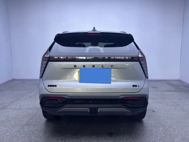Geely Boyue L — Фото автомобиля 8