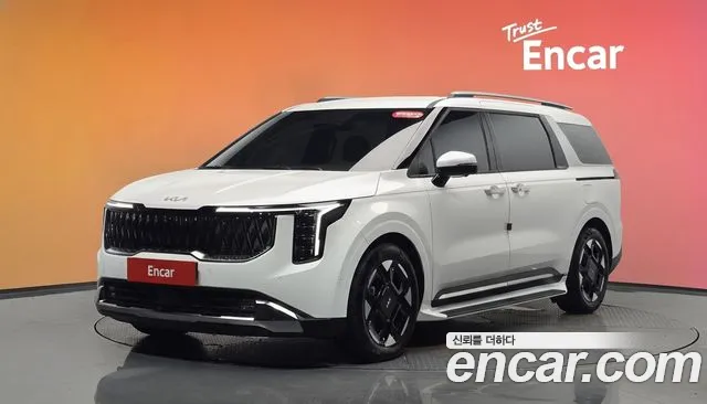 Фотография автомобиля — Kia Carnival 4th Gen