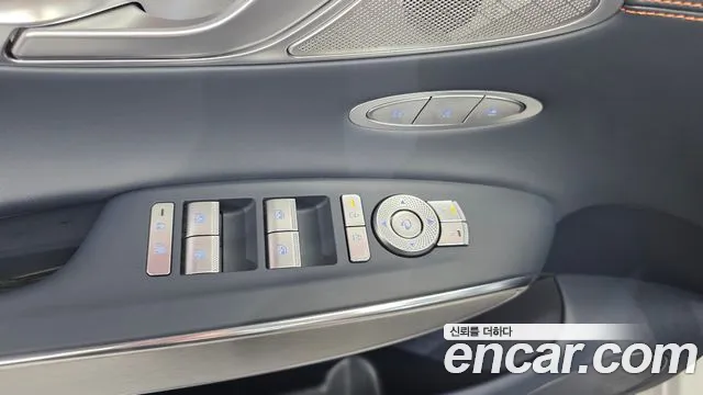 Genesis GV70 2.5T Бензин AWD — Фото автомобиля 23