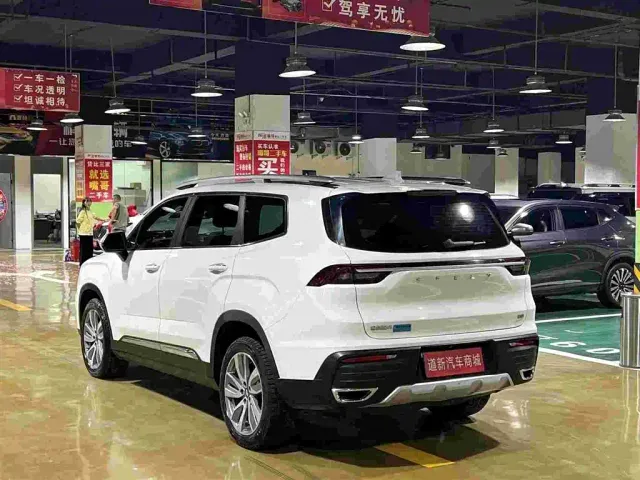 Geely Haoyue — Фото автомобиля 10