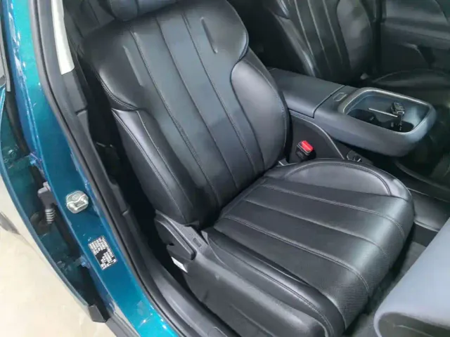 GAC Aion UT — Фото автомобиля 24