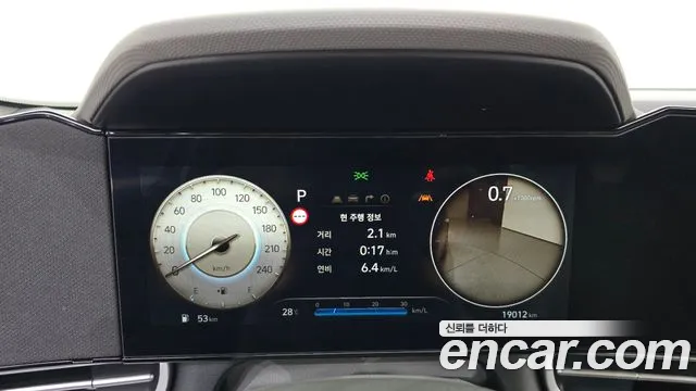 Hyundai Avante CN7 — Фото автомобиля 11
