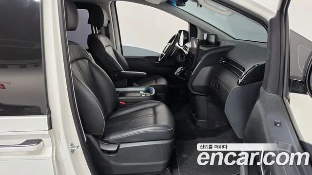 Hyundai Staria — Фото автомобиля 16