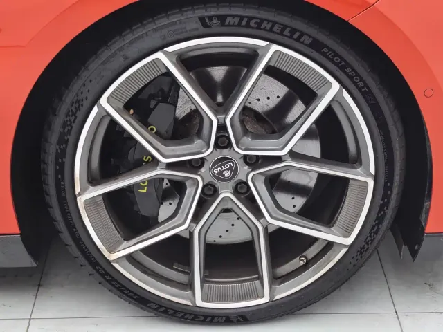 Lotus Emeya — Фото автомобиля 8