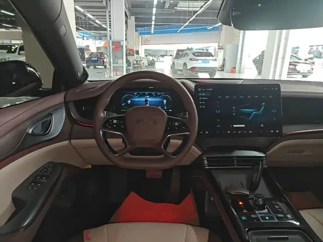 BYD Seal — Фото автомобиля 10