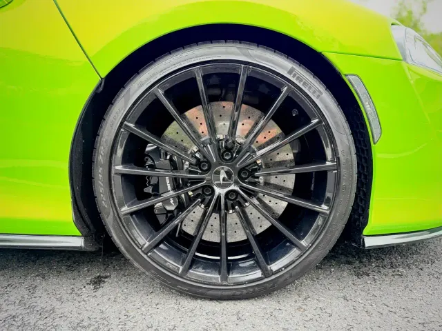 McLaren GT — Фото автомобиля 18