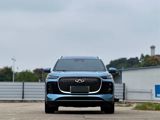 Chery Tiggo 8 PLUS C-DM — Фото автомобиля 2