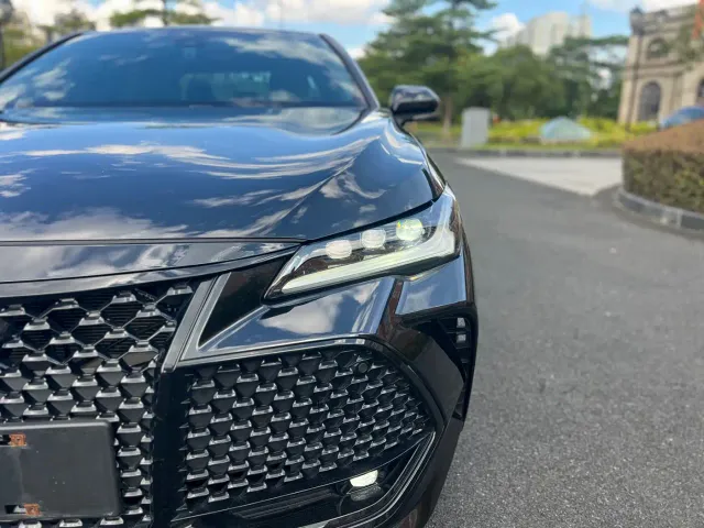 Toyota Avalon — Фото автомобиля 10