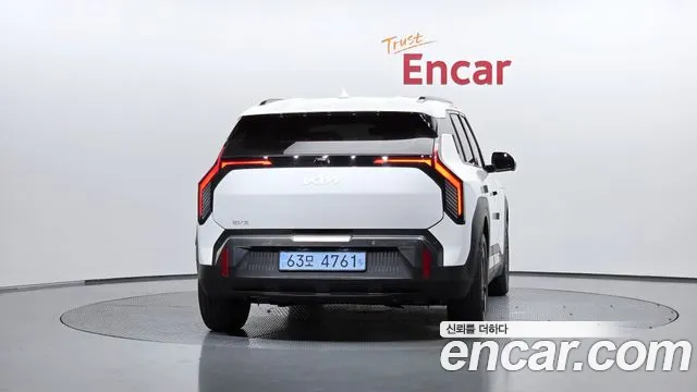 Kia EV3 — Фото автомобиля 4