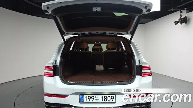 Genesis GV80 2.5T Бензин 2WD — Фото автомобиля 20