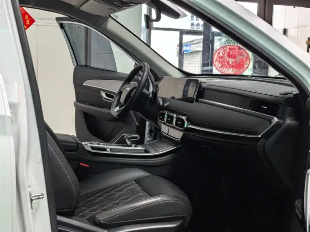Jetour X70 Plus — Фото автомобиля 8