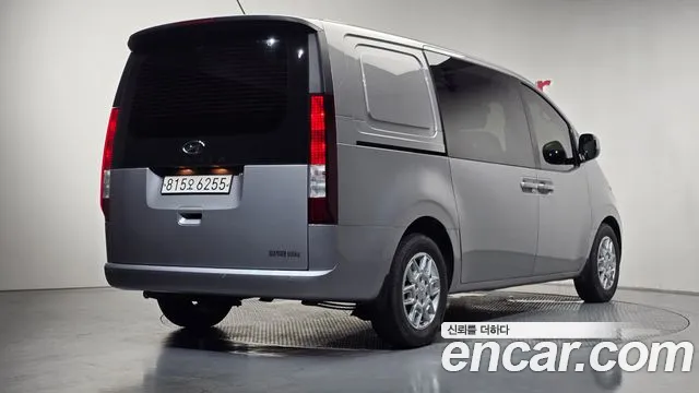Hyundai Staria Staria Карго 5 мест — Фото автомобиля 2