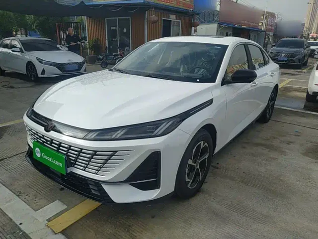 Фотография автомобиля — Changan Eado