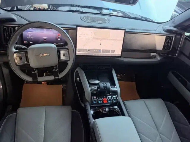 BYD FangChengBao Leopard 5 — Фото автомобиля 9