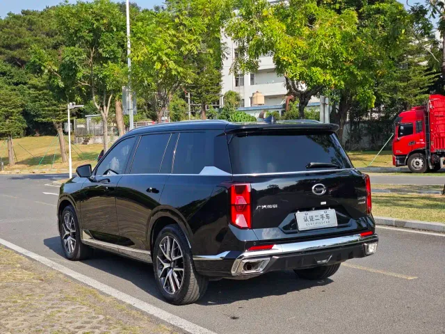 GAC Trumpchi GS8 — Фото автомобиля 10