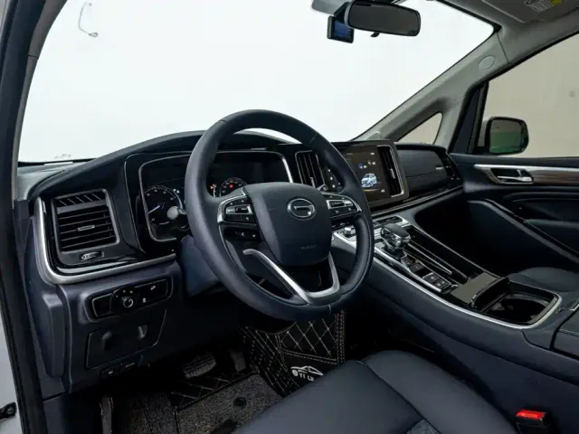GAC Trumpchi M8 — Фото автомобиля 20