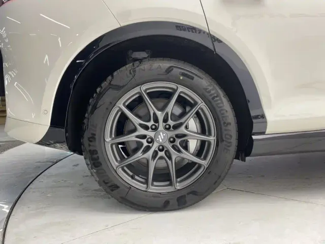 IM Motors LS7 — Фото автомобиля 11