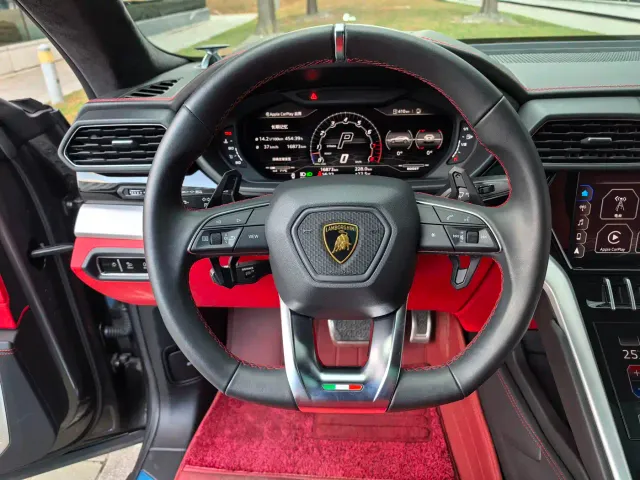Lamborghini Urus — Фото автомобиля 22