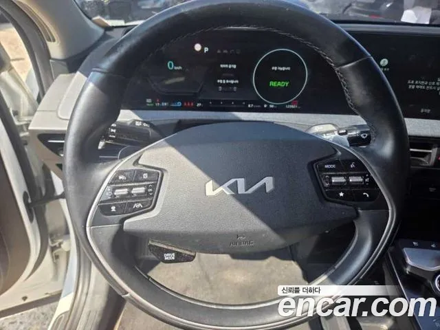 Kia EV6 — Фото автомобиля 4