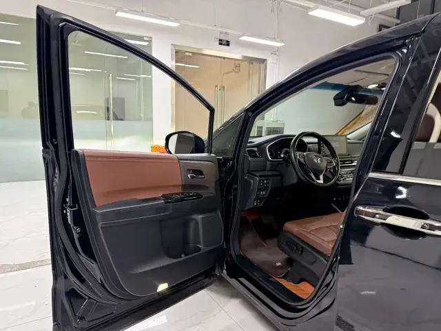 Honda Odyssey — Фото автомобиля 8