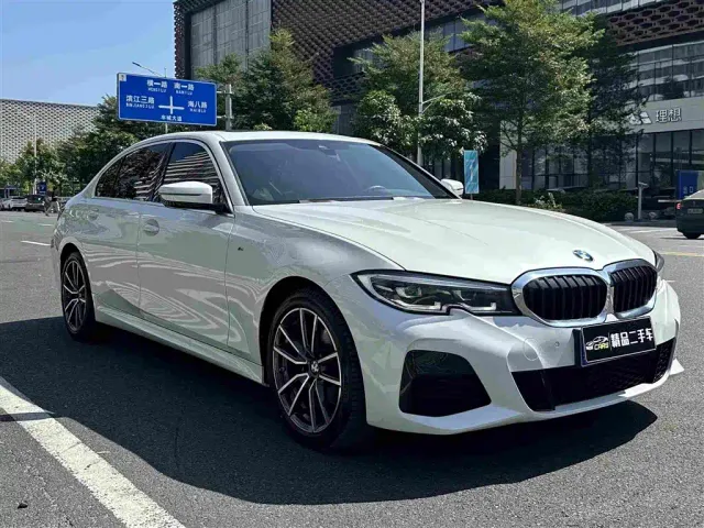 BMW 3 Series — Фото автомобиля 3