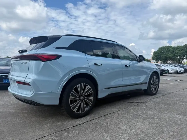 Buick E5 — Фото автомобиля 9