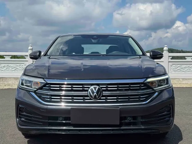 Volkswagen Sagitar — Фото автомобиля 2