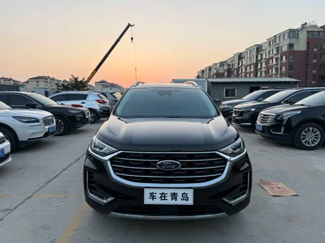Ford Edge — Фото автомобиля 2